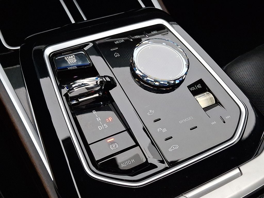 2023 BMW 7 Series 760i xDrive