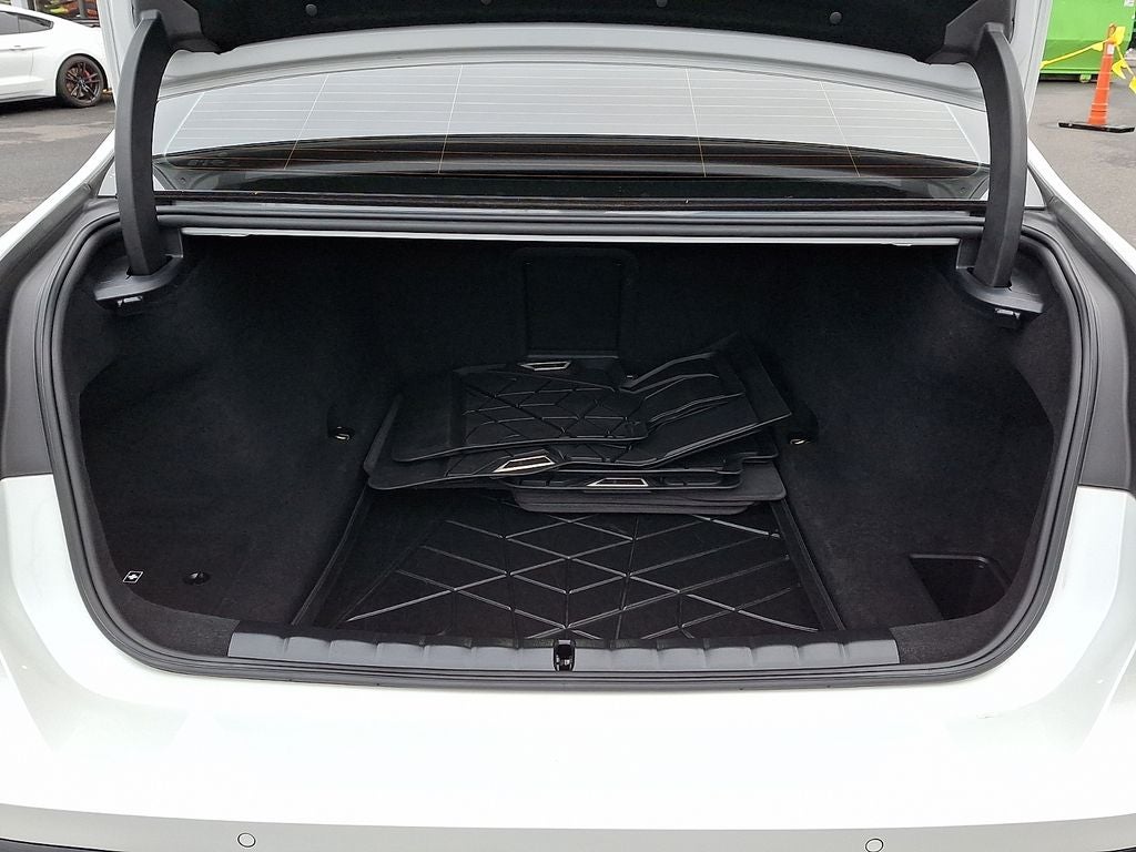 2023 BMW 7 Series 760i xDrive