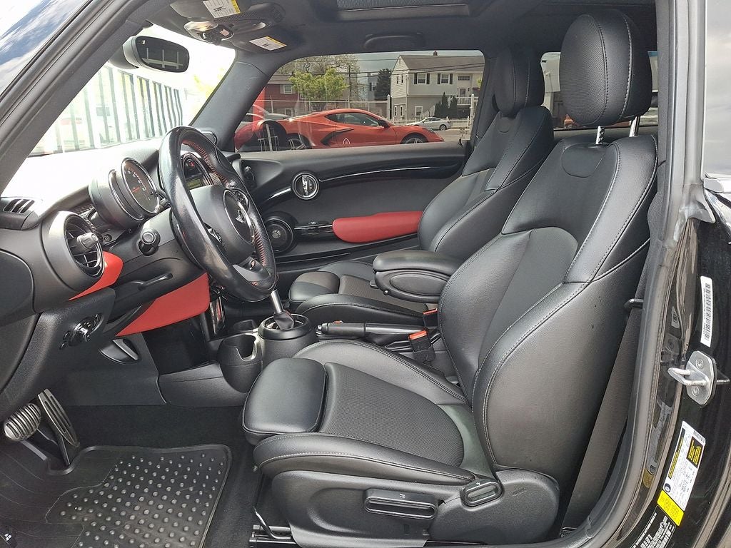 2018 MINI John Cooper Works Base