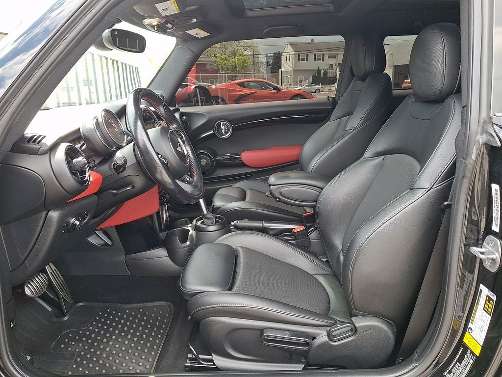 2018 MINI John Cooper Works Base