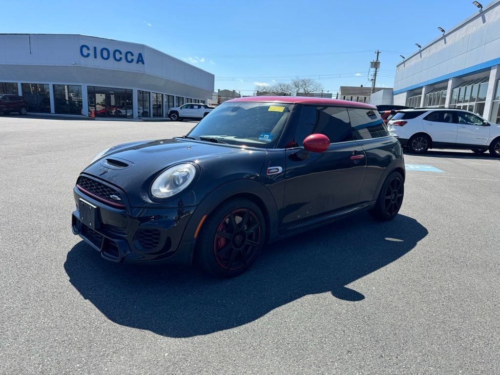 2018 MINI John Cooper Works Base