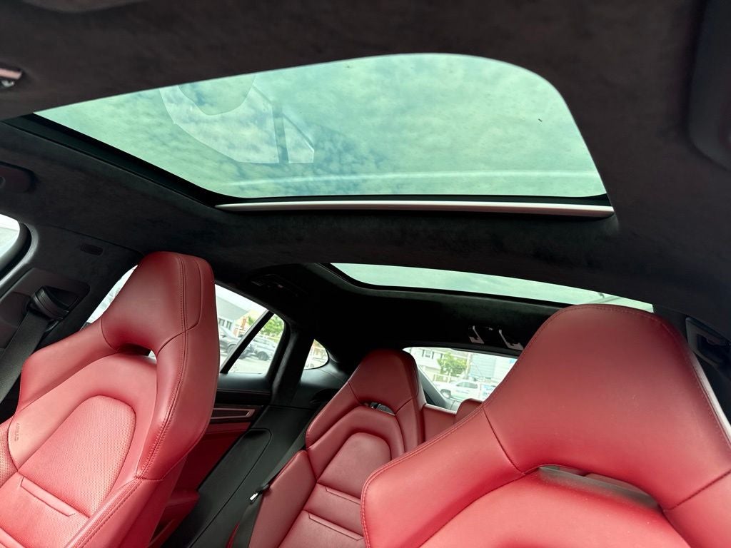 2019 Porsche Panamera GTS