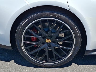 2019 Porsche Panamera GTS