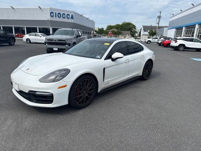 2019 Porsche Panamera GTS