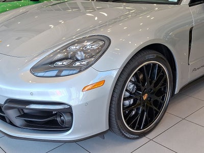 2023 Porsche Panamera 4