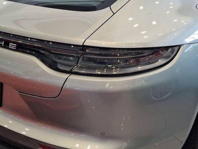 2023 Porsche Panamera 4