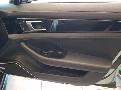 2023 Porsche Panamera 4