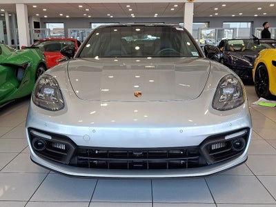 2023 Porsche Panamera 4