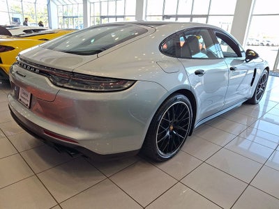 2023 Porsche Panamera 4
