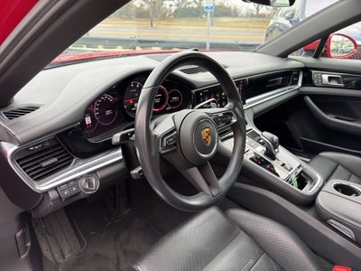 2022 Porsche Panamera 4