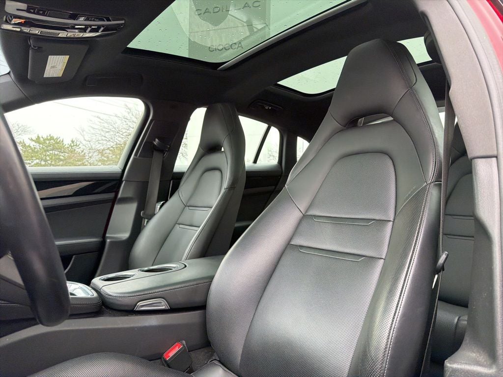 2022 Porsche Panamera 4