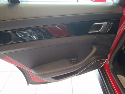 2022 Porsche Panamera 4