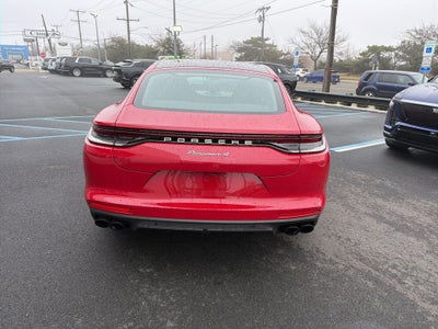 2022 Porsche Panamera 4