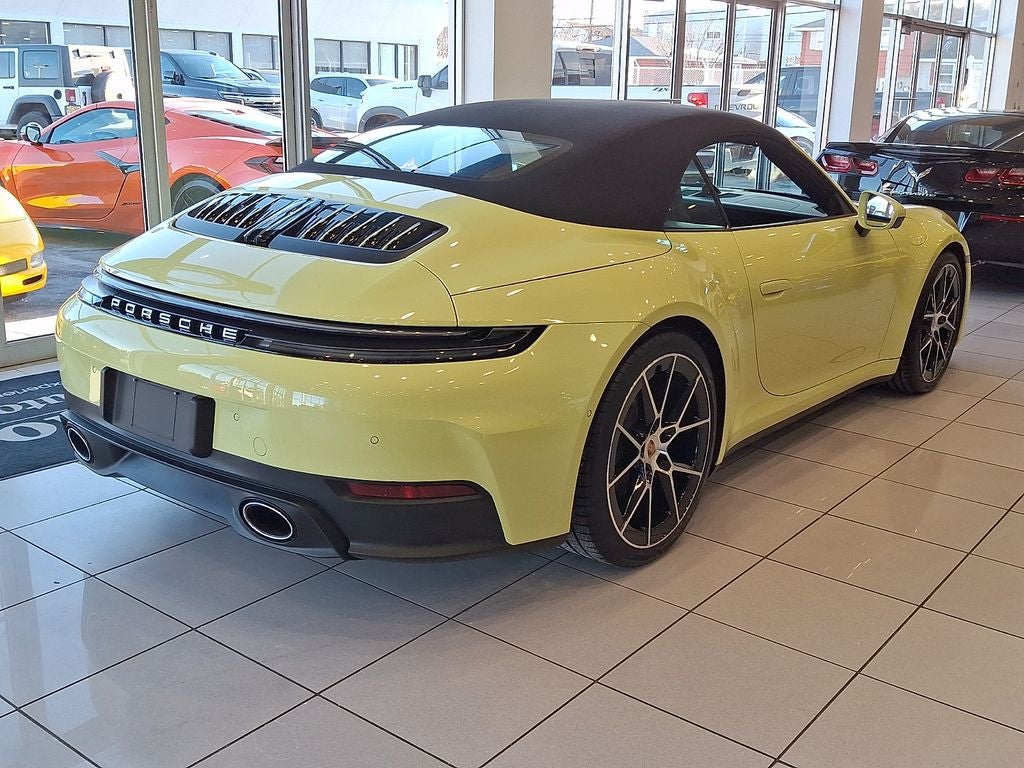 2025 Porsche 911 Carrera