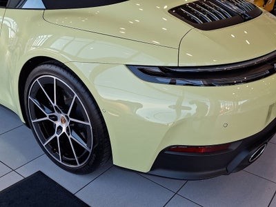 2025 Porsche 911 Carrera