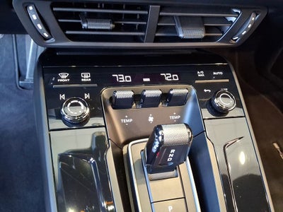 2025 Porsche 911 Carrera