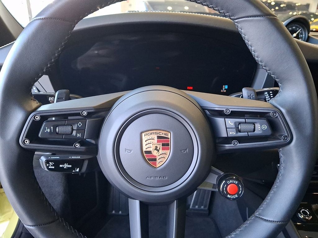 2025 Porsche 911 Carrera