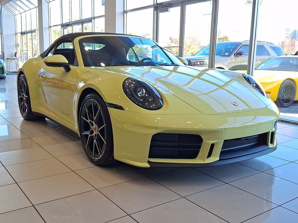 2025 Porsche 911 Carrera