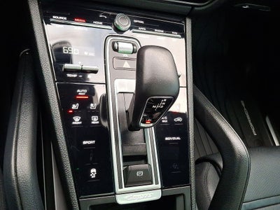 2023 Porsche Cayenne Base