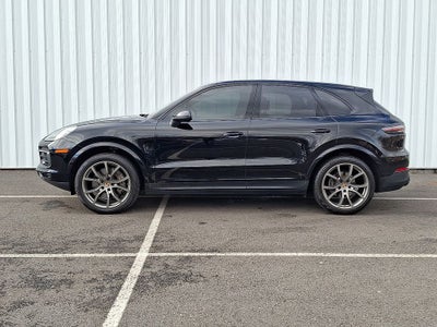 2023 Porsche Cayenne Base