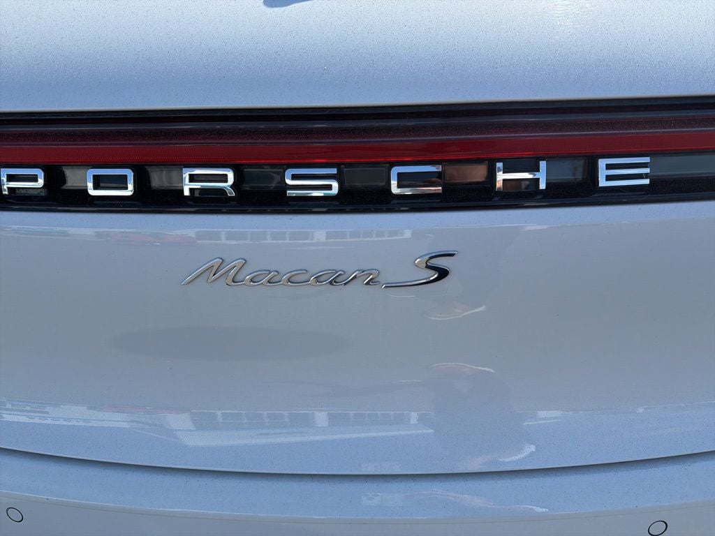 2021 Porsche Macan S