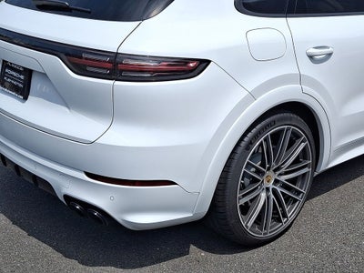 2023 Porsche Cayenne Turbo