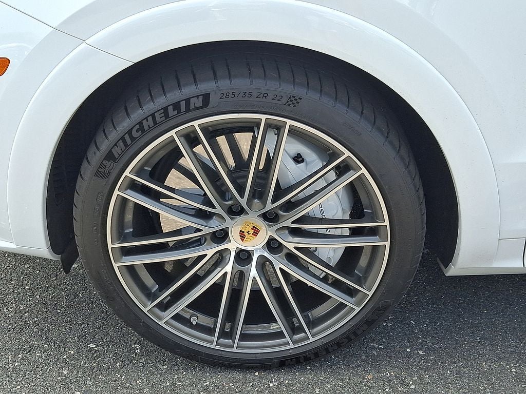 2023 Porsche Cayenne Turbo