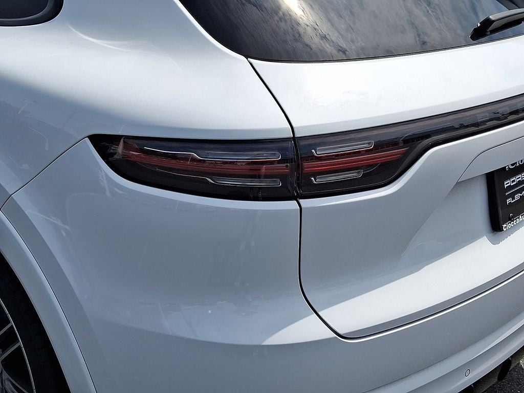 2023 Porsche Cayenne Turbo