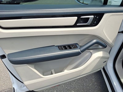 2023 Porsche Cayenne Turbo