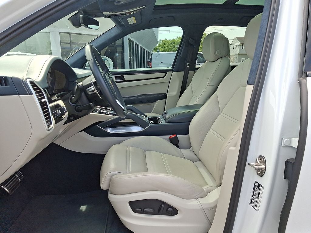 2023 Porsche Cayenne Turbo