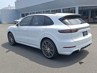2023 Porsche Cayenne Turbo