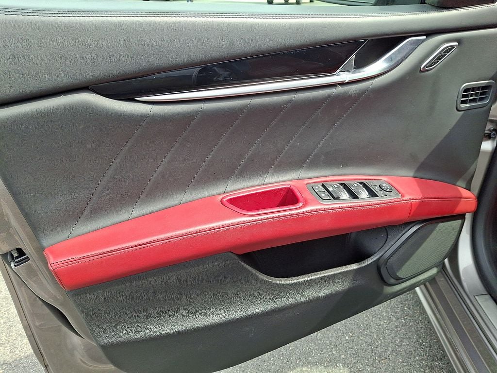 2022 Maserati Ghibli Modena