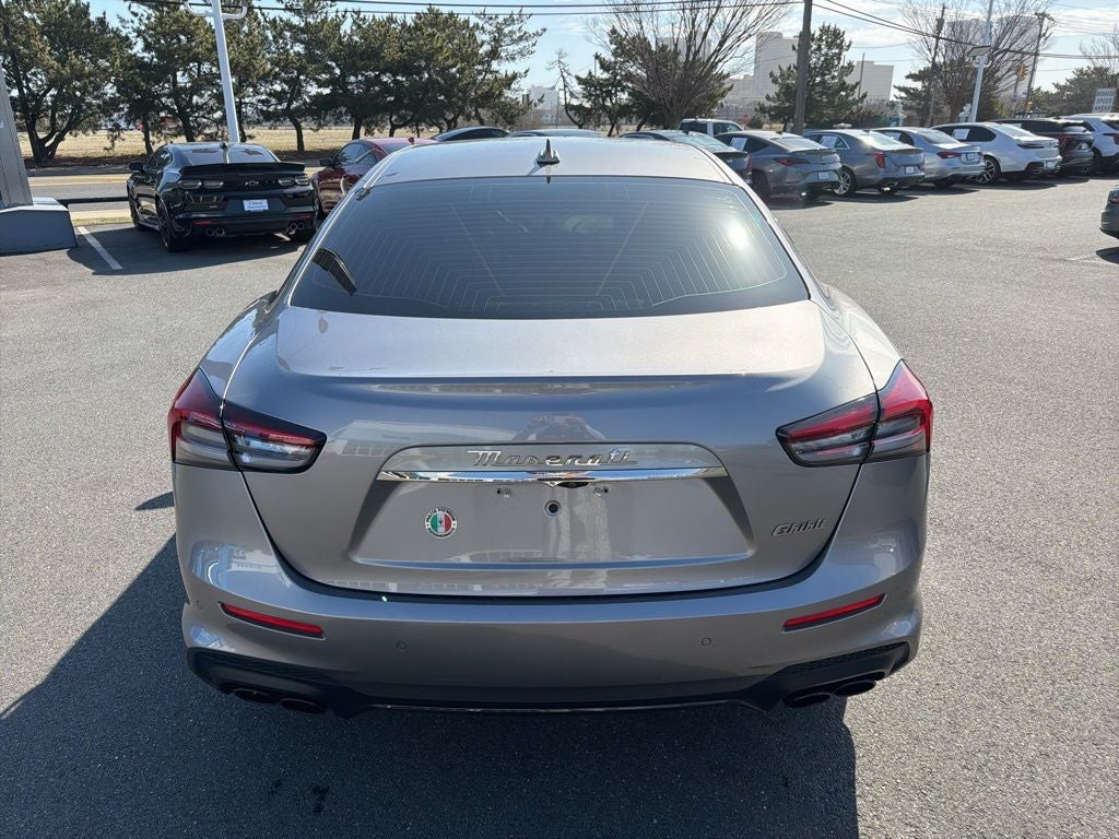 2022 Maserati Ghibli Modena