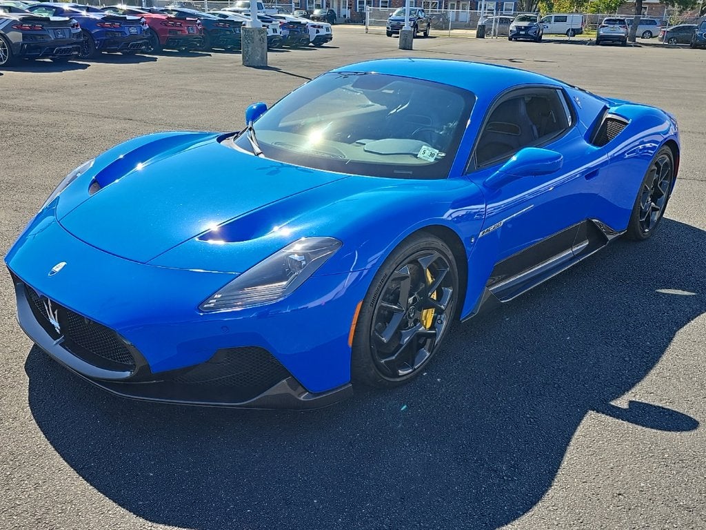 2023 Maserati MC20 Base
