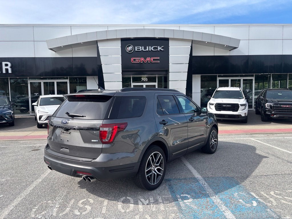 2018 Ford Explorer Sport