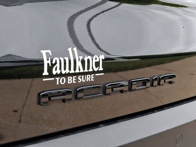 2023 GMC Acadia SLT