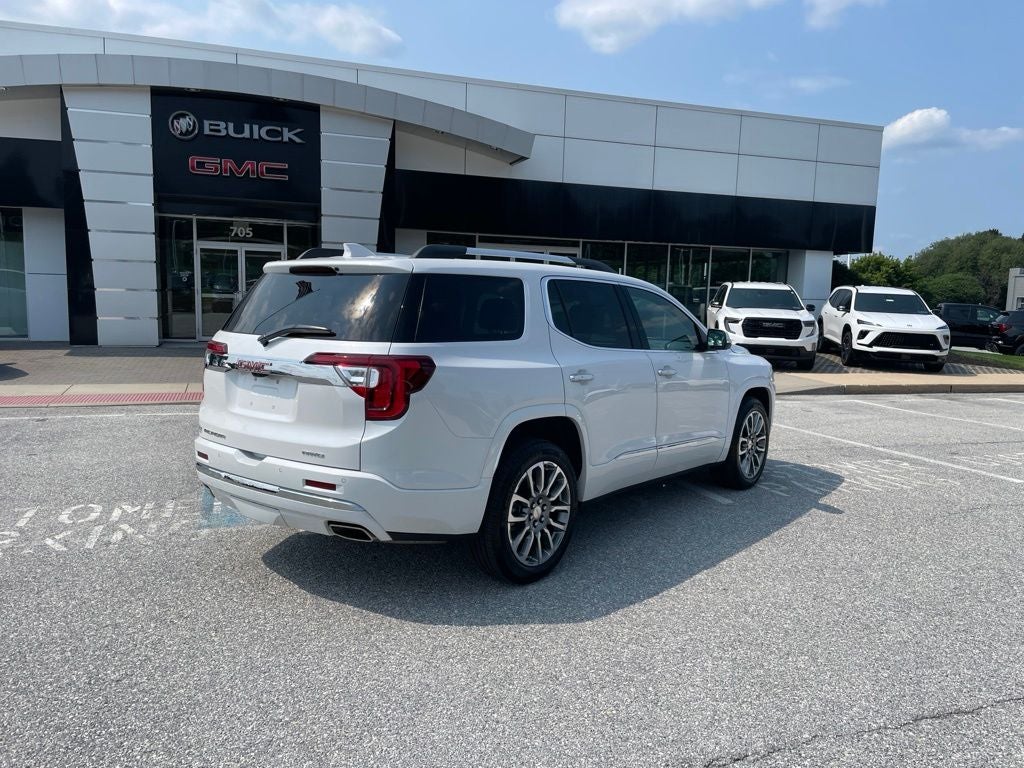 2023 GMC Acadia Denali