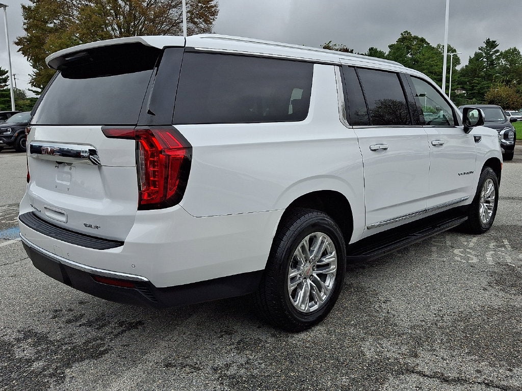 2023 GMC Yukon XL SLT