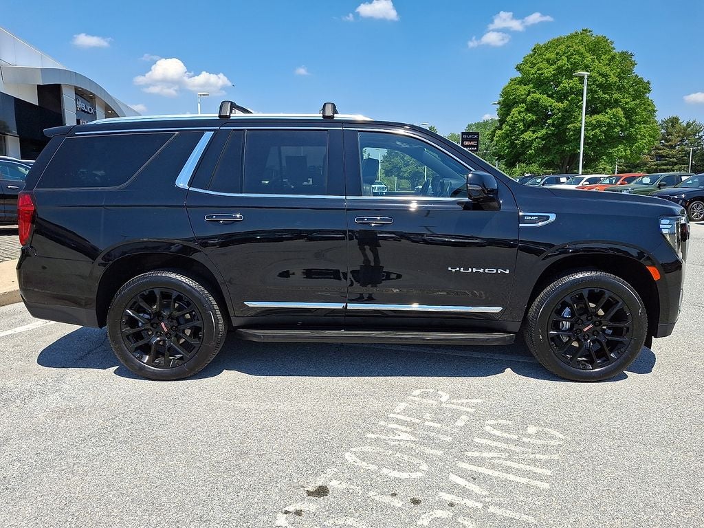 2022 GMC Yukon SLT