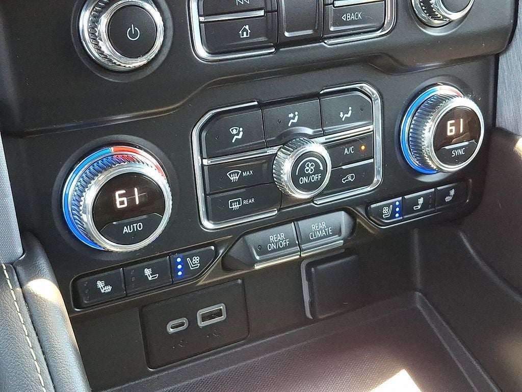 2022 GMC Yukon SLT
