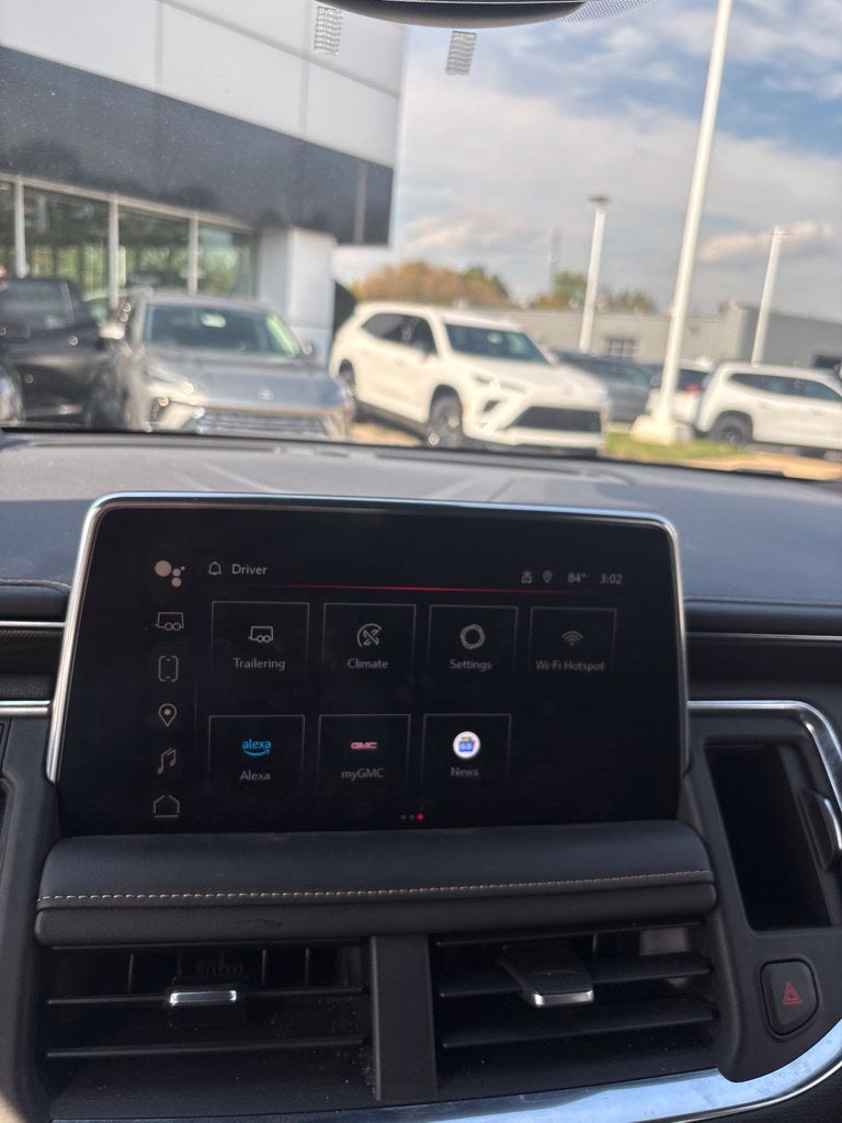 2023 GMC Yukon XL AT4