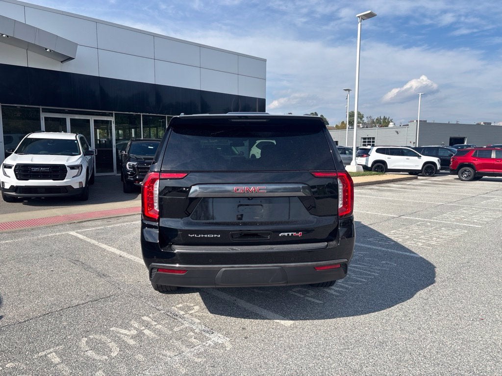 2023 GMC Yukon XL AT4