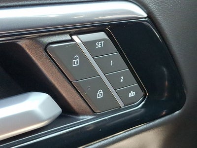 2025 Chevrolet Suburban LT