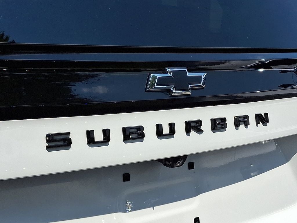 2025 Chevrolet Suburban LT