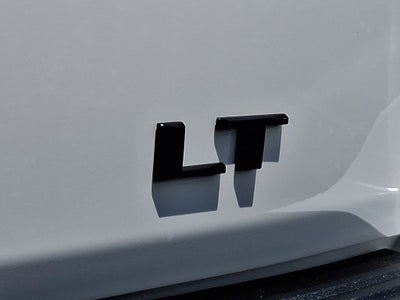 2025 Chevrolet Suburban LT