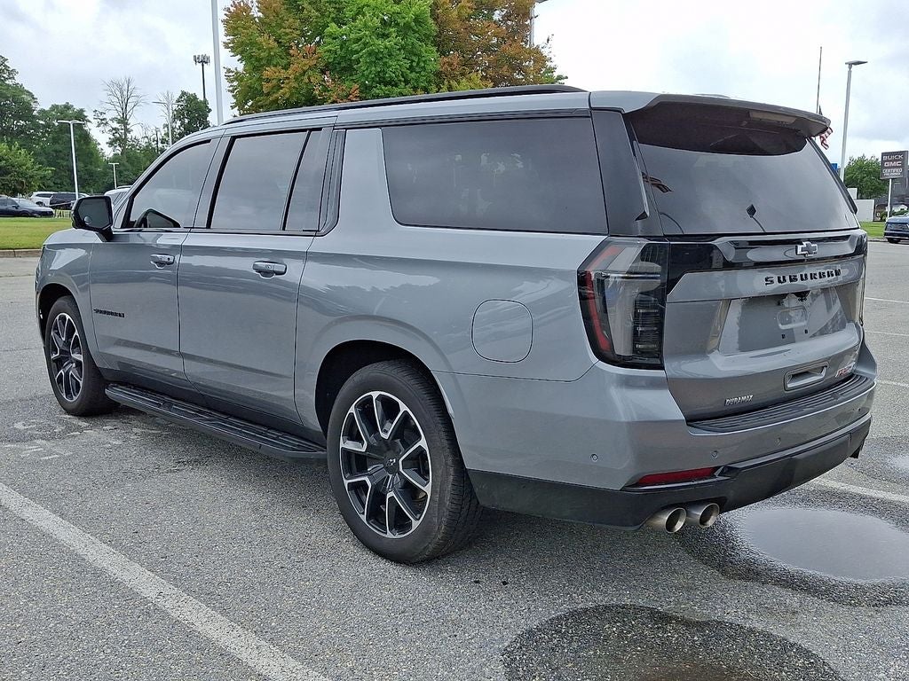 2025 Chevrolet Suburban RST