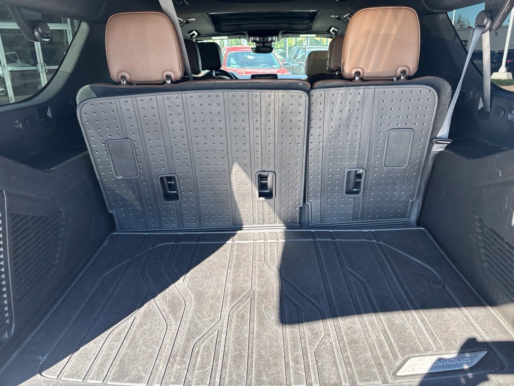 2023 Chevrolet Suburban High Country