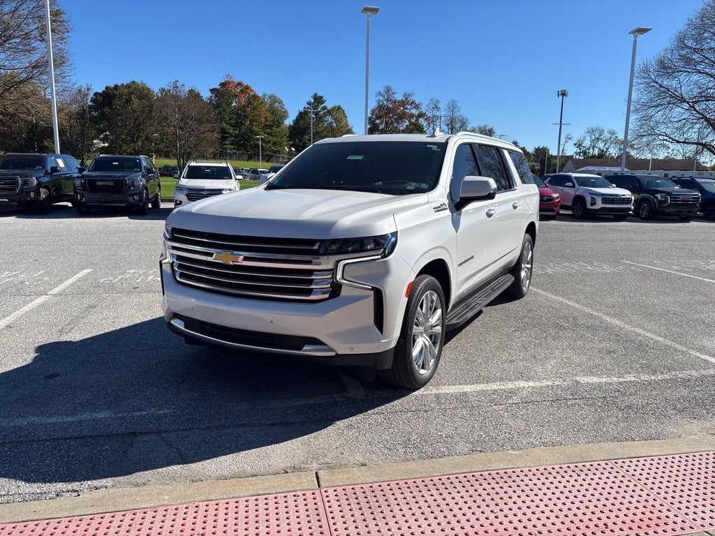2023 Chevrolet Suburban High Country