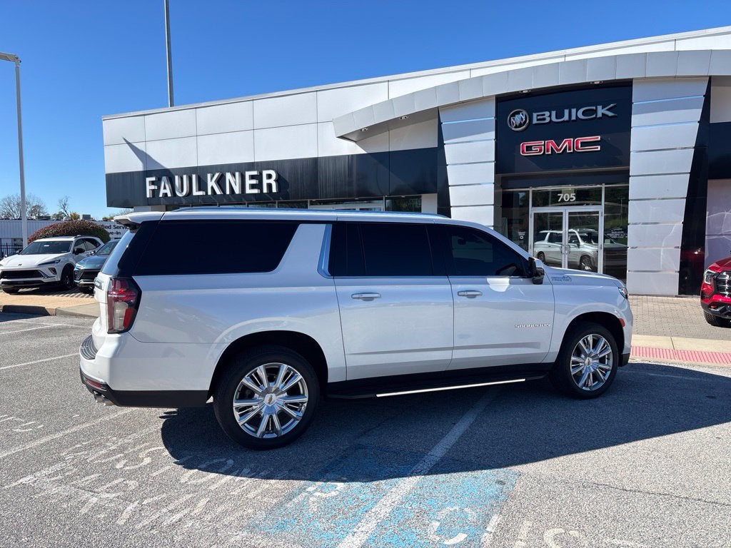 2023 Chevrolet Suburban High Country
