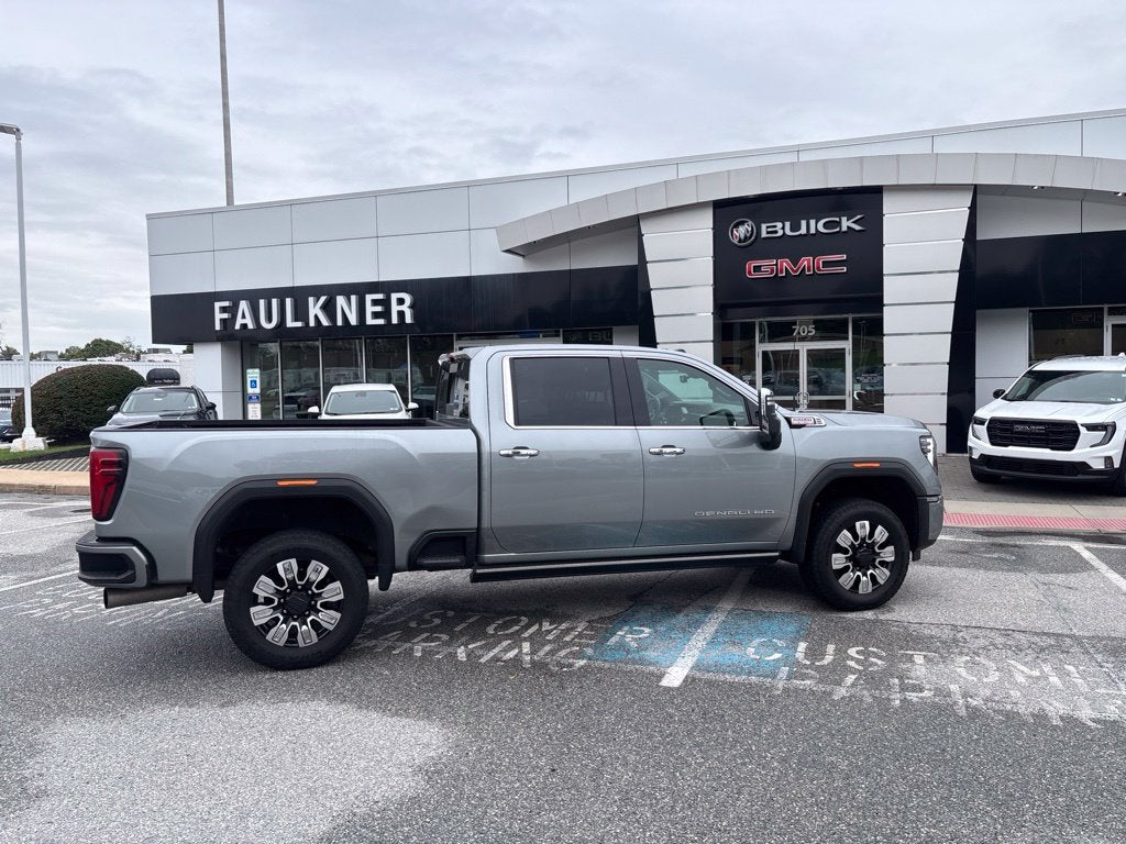 2024 GMC Sierra 2500HD Denali